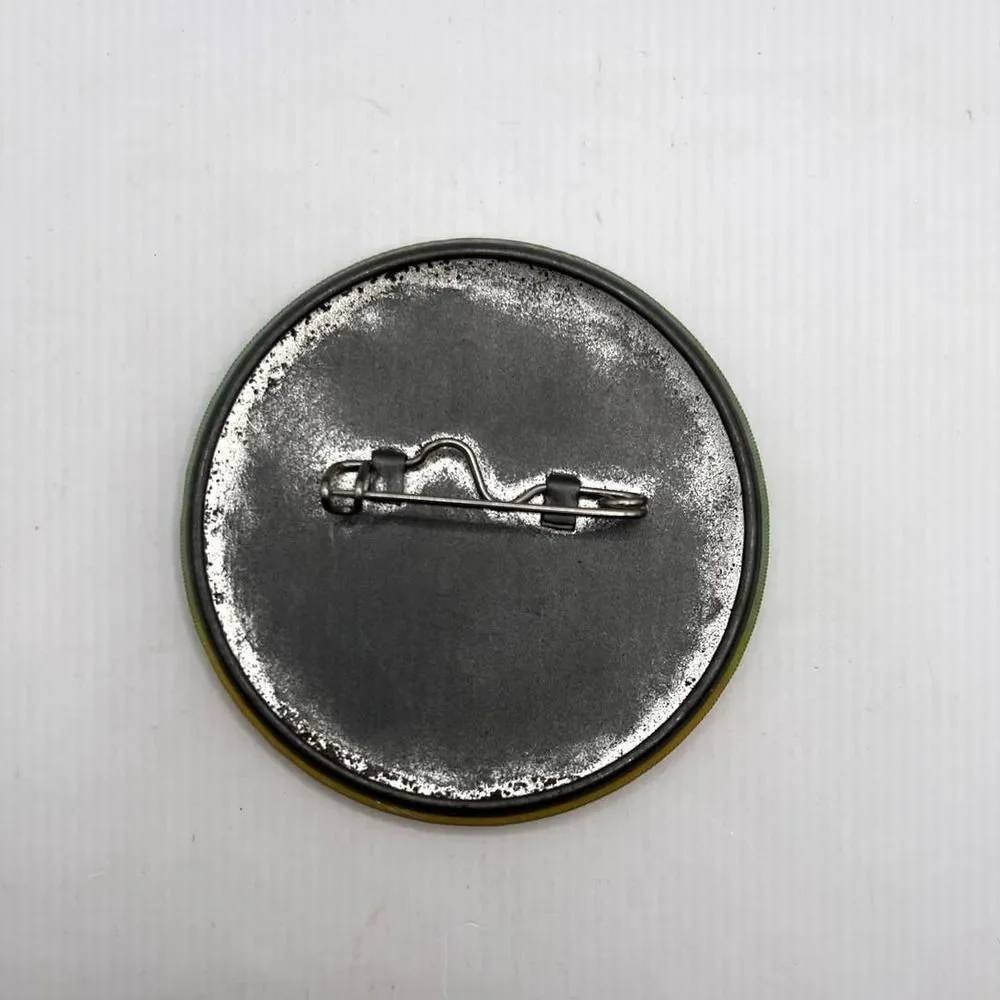 Vintage Donkey Kong Button Pin‎ Moves Arms Holographic